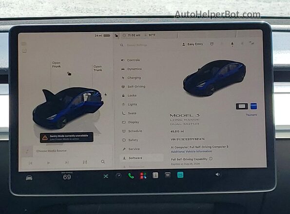 5YJ3E1EB3PF681474 2023 TESLA MODEL Blue ხელსაწყოთა პანელის ხედი
