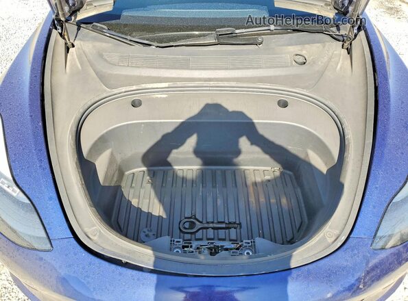 5YJ3E1EB3PF681474 2023 TESLA MODEL Blue უკანა სალონის ხედი