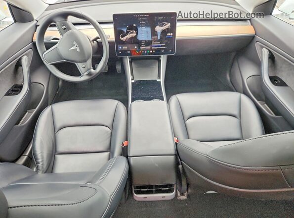 5YJ3E1EB4LF638532 2020 TESLA MODEL White Widok deski rozdzielczej
