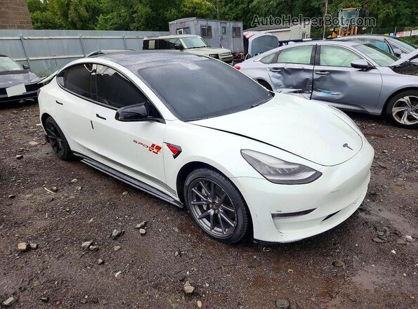 5YJ3E1EB4MF858593 2021 TESLA MODEL Белый Передняя правая четверть