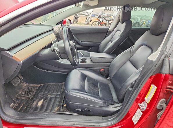 5YJ3E1EB5JF065749 2018 TESLA MODEL Red წინა სალონის ხედი