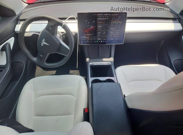 5YJ3E1EB5MF902844 2021 TESLA MODEL Red Вид панелі приладів