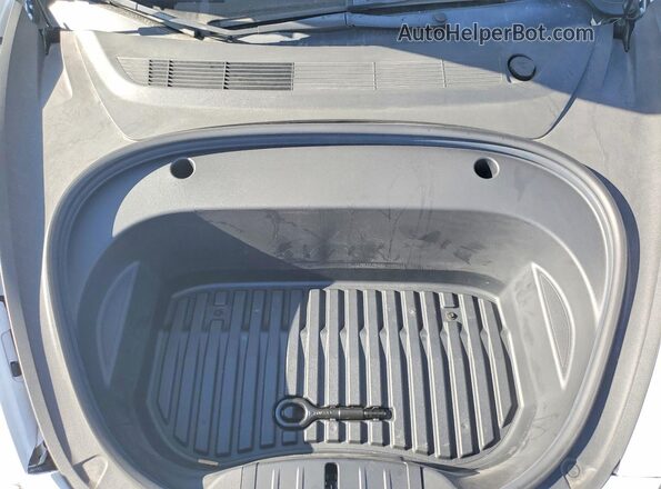 5YJ3E1EB5NF183886 2022 TESLA MODEL White Widok wnętrza z tyłu