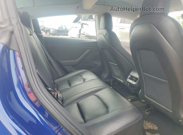 5YJ3E1EB6JF090272 2018 TESLA MODEL Blue Вид задніх сидінь