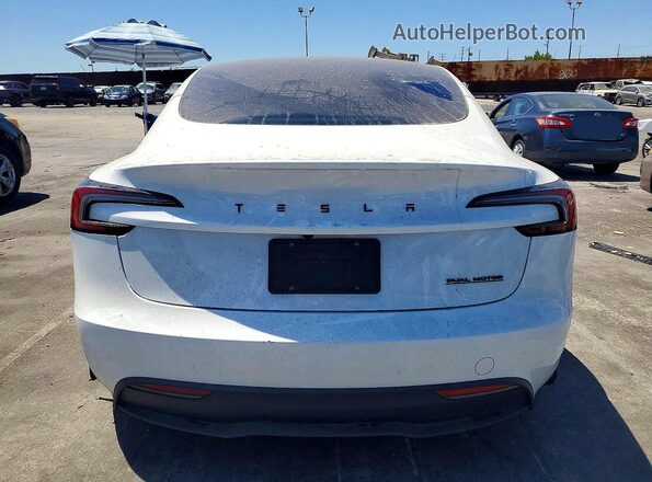 5YJ3E1EB6RF796606 2024 TESLA MODEL White Հետևի տեսք