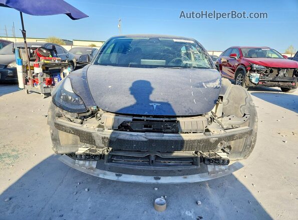 5YJ3E1EB7NF266512 2022 TESLA MODEL Gray Вид спереду