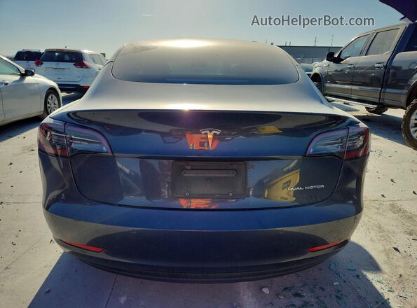 5YJ3E1EB7NF266512 2022 TESLA MODEL Gray Вид ззаду