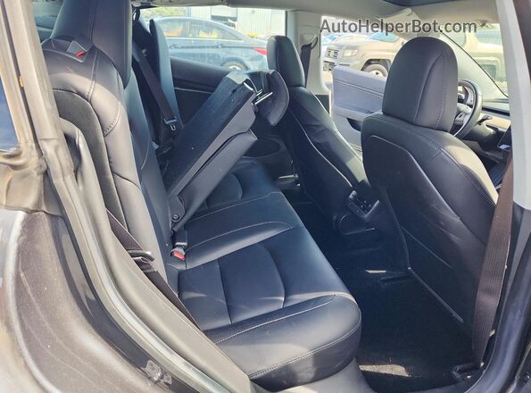 5YJ3E1EB8JF066314 2018 TESLA MODEL Charcoal Հետևի նստատեղերի տեսք