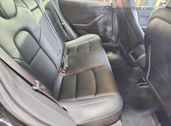 5YJ3E1EBXJF103220 2018 TESLA MODEL Black Հետևի նստատեղերի տեսք