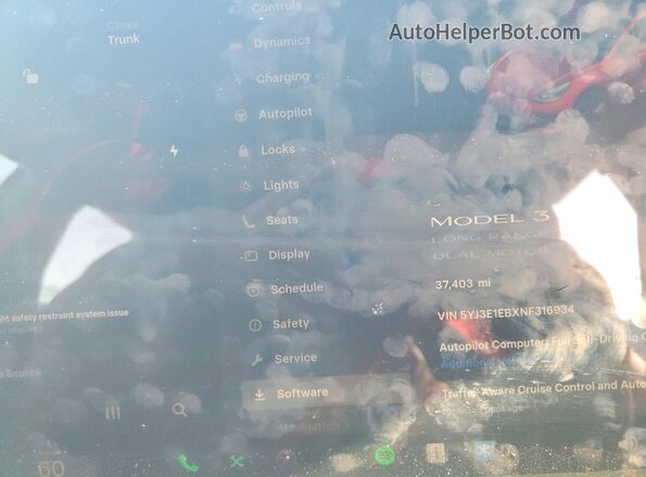 5YJ3E1EBXNF316934 2022 TESLA MODEL Red Սարքավորումների վահանակի տեսք