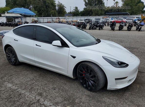 5YJ3E1EC2PF552134 2023 TESLA MODEL White Przód prawy