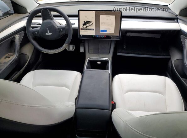 5YJ3E1EC2PF552134 2023 TESLA MODEL White Widok deski rozdzielczej