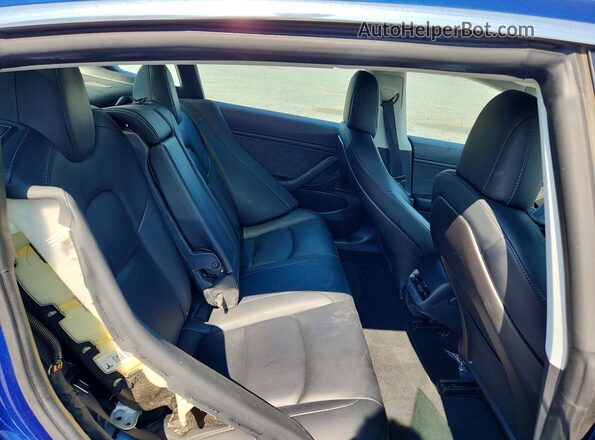 5YJ3E1EC3LF623805 2020 TESLA MODEL Синий Вид задних сидений