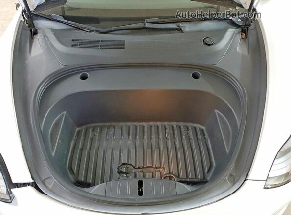 5YJ3E1EC5MF095993 2021 TESLA MODEL White Вид задньої частини салону
