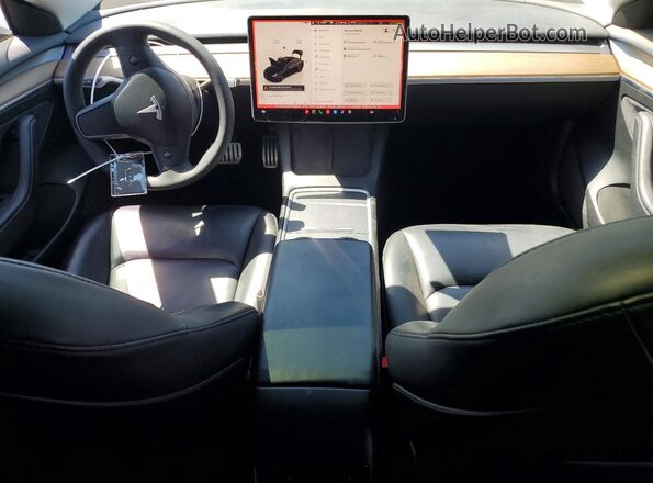 5YJ3E1EC5PF498229 2023 TESLA MODEL Серый Вид панели приборов
