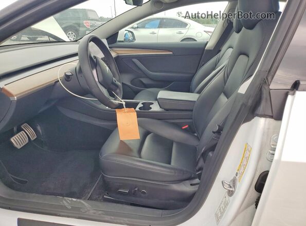 5YJ3E1EC7PF480704 2023 TESLA MODEL Белый Вид салона спереди
