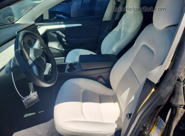 5YJ3E1EC8NF155220 2022 TESLA MODEL Black წინა სალონის ხედი