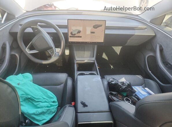 5YJ3E1ETXSF942696 2025 TESLA MODEL Серый Вид панели приборов