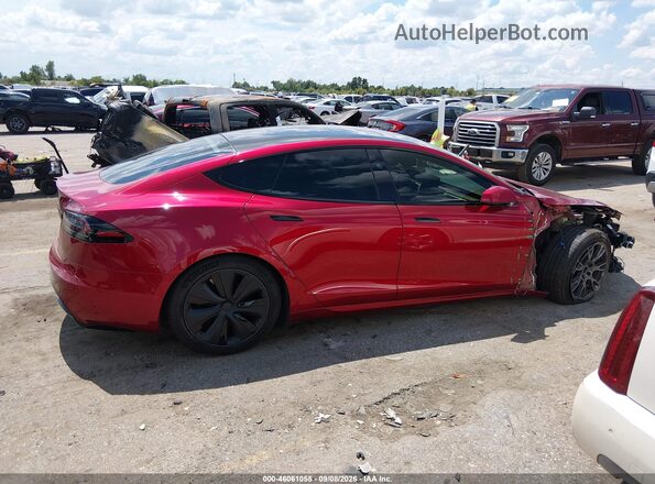 5YJSA1E50PF511784 2023 TESLA MODEL S Красный Вид задней части салона
