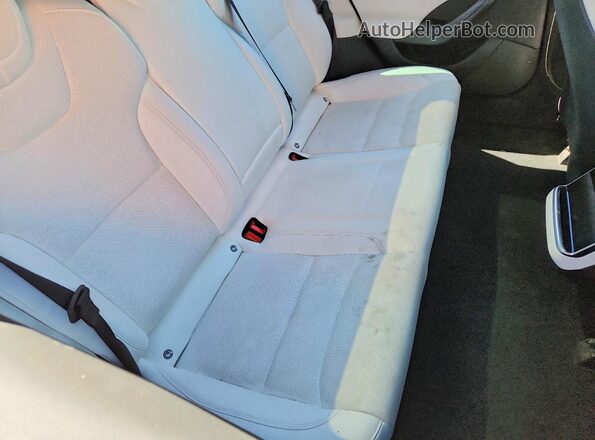 5YJSA1E56NF473877 2022 TESLA MODEL Red Rear seats view