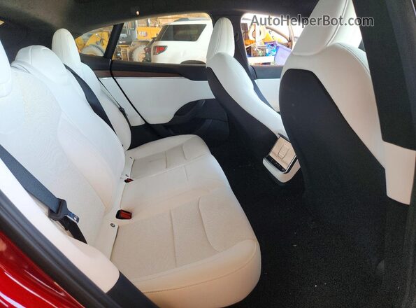 5YJSA1E56RF539558 2024 TESLA MODEL Red Vista de los asientos traseros