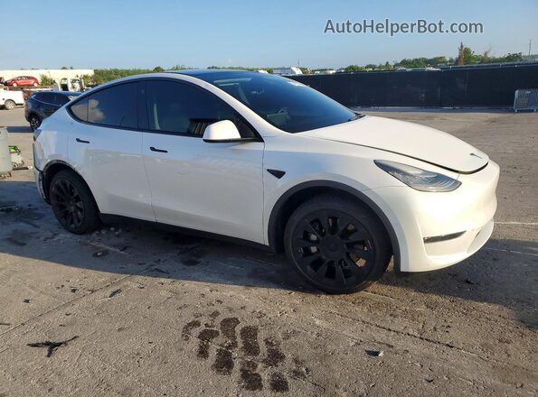 5YJYGDED6MF122631 2021 TESLA MODEL Белый Передняя правая четверть