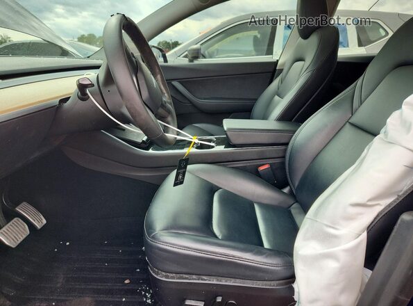 5YJYGDEE0LF045245 2020 TESLA MODEL Blue Vista interior delantera