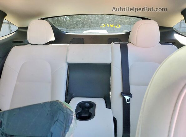 5YJYGDEE0MF144830 2021 TESLA MODEL White Vista de los asientos traseros