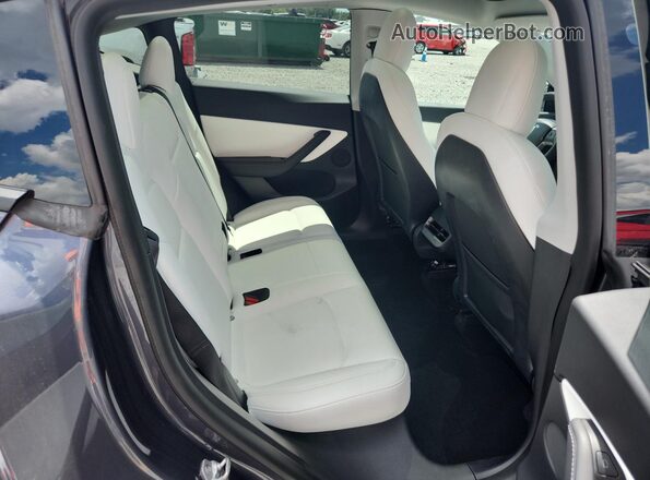 5YJYGDEE1MF186844 2021 TESLA MODEL Серый Вид задней части салона