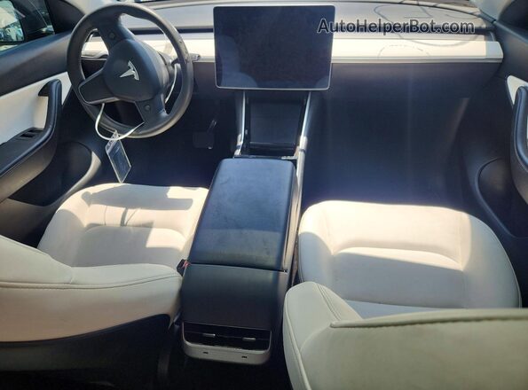5YJYGDEE3MF073381 2021 TESLA MODEL Charcoal Widok deski rozdzielczej
