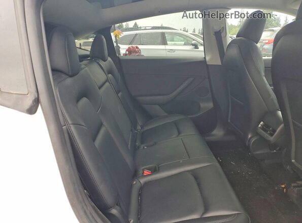 5YJYGDEE4MF262122 2021 TESLA MODEL Silver Հետևի նստատեղերի տեսք