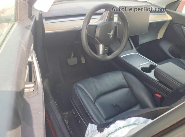 5YJYGDEE8MF306302 2021 TESLA MODEL Red Вид панелі приладів