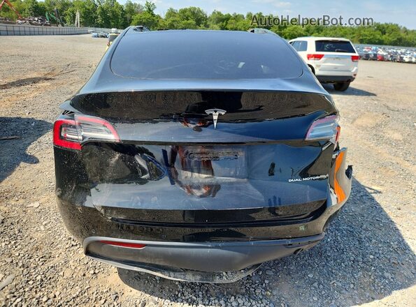 5YJYGDEEXMF228539 2021 TESLA MODEL Black Widok z tyłu
