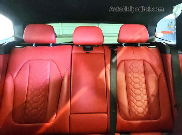 5YMTS0C05LLA58007 2020 BMW X3 White Rear seats view