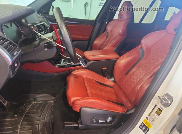 5YMTS0C05LLA58007 2020 BMW X3 White Front interior view