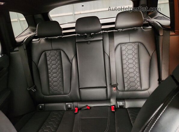 5YMTS0C09L9B63730 2020 BMW X3 Black Вид задніх сидінь