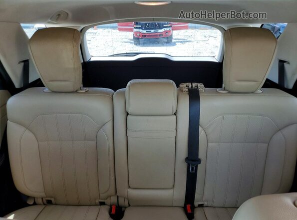 4JGDA5JB8JB008456 2018 MERCEDES-BENZ GLE Gray Вид задньої частини салону
