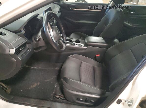 1N4BL4DW6KC149722 2019 NISSAN ALTIMA White Вид панелі приладів