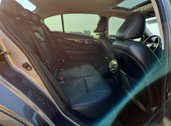 JN1EV7AP1JM352352 2018 INFINITI Q50 Gray Rear interior view