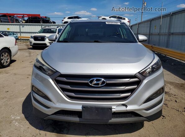 KM8J33A24GU060519 2016 HYUNDAI TUCSON Silver Vista trasera