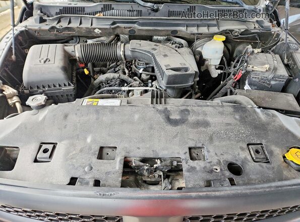 3C6RR7KG4MG707370 2021 RAM 1500 Gray Engine compartment view
