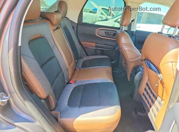 3FMCR9C65MRA72272 2021 FORD BRONCO Gray Widok wnętrza z tyłu