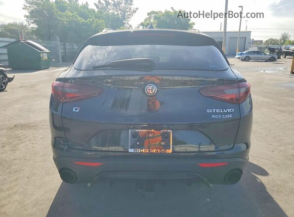 ZASFAKPN9J7C08379 2018 ALFA ROMEO STELVIO Черный Вид салона спереди