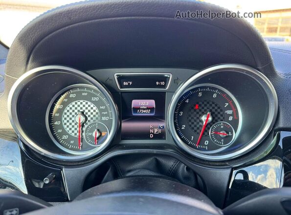 4JGDA6EB2HA985673 2017 MERCEDES-BENZ GLE Burgundy Dashboard view