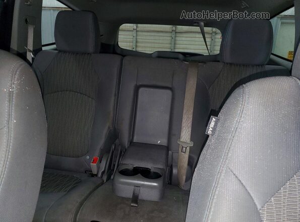 1GNKVFKD1HJ267996 2017 CHEVROLET TRAVERSE Silver Սալոնի հետևի տեսք