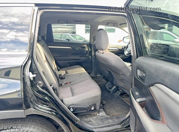 5TDBZRFH9JS904623 2018 TOYOTA HIGHLANDER Black წინა სალონის ხედი