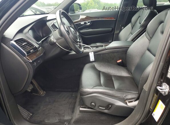 YV4102XK6J1338082 2018 VOLVO XC90 Black Dashboard view