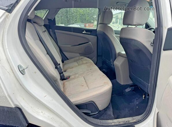 KM8J2CA49LU148951 2020 HYUNDAI TUCSON White Vista de los asientos traseros