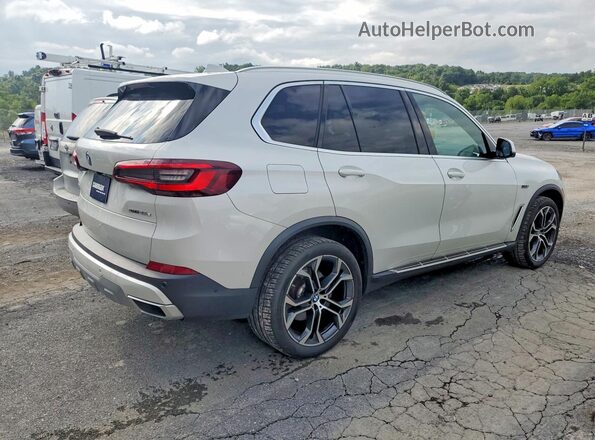 5UXTA6C00N9L31560 2022 BMW X5 White Przód prawy