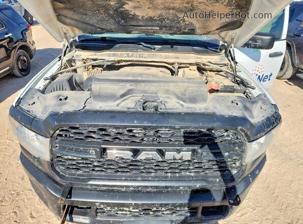 3C6UR5HJ3NG298748 2022 RAM 2500 White Вид підкапотного простору